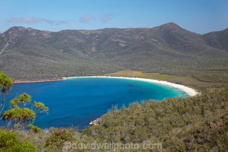 aqua;aquamarine;Australasian;Australia;Australian;beach;beaches;blue;clean-water;clear-water;coast;coastal;coastline;coastlines;coasts;cobalt;cobalt-blue;cobalt-ultramarine;cobaltultramarine;East-Tasmania;Eastern-Tasmania;foreshore;Freycinet-N.P.;Freycinet-National-Park;Freycinet-NP;Freycinet-Peninsula;Island-of-Tasmania;Mount-Amos;Mt-Amos;Mt.-Amos;national-parks;ocean;sand;sandy;sea;shore;shoreline;shorelines;shores;State-of-Tasmania;Tas;Tasmania;The-Hazards;turquoise;water;Wine-Glass-Bay;Wineglass-Bay;Wineglass-Bay-Lookout;Wineglass-Bay-Track