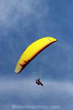 adrenaline;adventure;adventure-tourism;altitude;australasian;Australia;australian;Bright;canopy;excite;excitement;extreme;extreme-sport;fly;flyer;flying;free;freedom;paraglide;paraglider;paragliders;paragliding;parapont;paraponter;paraponters;paraponting;paraponts;parasail;parasailer;parasailers;parasailing;parasails;pilot;pilots;recreation;skies;sky;soar;soaring;sport;sports;Victoria;view;yellow