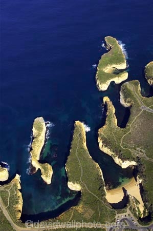 12-apostles;aerial;aerials;australasian;australia;australian;beach;beaches;bluff;bluffs;cliff;cliffs;coast;coastal;coastline;geological-formation;geological-formations;geology;great-ocean-highway;great-ocean-road;great-ocean-route;horizon;horizons;landscape;landscapes;loch-ard-gorge;loch-art-gorge;lochard-gorge;mutton-bird-is;mutton-bird-is.;mutton-bird-island;muttonbird-is;muttonbird-is.;muttonbird-island;ocean;oceans;port-campbell-national-park;rock-formation;rock-formations;sand;sandy;sea;seas;shipwreck-coast;shore;shoreline;southern-ocean;steep;surf;the-island-archway;travel;twelve-apostles;twelve-apostles-marine-national;victoria;viewpoint;viewpoints;wave;waves