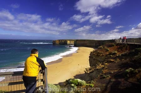 arch;australasia;australasian;australia;australian;beach;beaches;blow;bluff;bluffs;cliff;cliffs;cloud;clouds;coast;coastal;coastline;coastlines;coasts;gale;gale-force-wind;gale-force-winds;galeforce;galeforce-wind;galefore-winds;geological-formation;geological-formations;geology;great-ocean-highway;great-ocean-road;great-ocean-route;gust;gusty;horizon;horizons;landscape;landscapes;london-bridge;lookout;lookouts;ocean;oceans;panorama;panoramas;people;person;persons;peterborough;port-campbell;port-campbell-national-park;rock-formation;rock-formations;sand;sandy;scene;scenes;sea;seas;shore;shoreline;shorelines;shores;skies;sky;southerly;southern-ocean;squall;steep;storm;stormy;surf;tourism;tourist;tourists;travel;Victoria;view;viewpoint;viewpoints;views;vista;vistas;wave;waves;weather;wind;windy