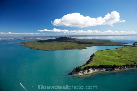 aerial;aerial-photo;aerial-photography;aerial-photos;aerial-view;aerial-views;aerials;Auckland;coast;coastal;coastline;coastlines;coasts;Hauraki-Gulf;island;islands;Motutapu-Island;N.I.;N.Z.;New-Zealand;NI;North-Island;NZ;ocean;Rangitoto-Is;Rangitoto-Is.;Rangitoto-Island;sea;shore;shoreline;shorelines;shores;volcanic;volcano;volcanoes;water