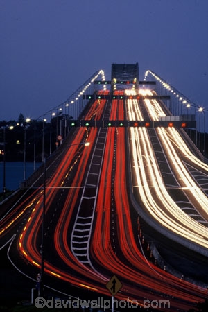 car;cars;cities;city;fast;head-lights;light;lights;movement;night;speed;streak;tail-lights;traffic;transport;urban