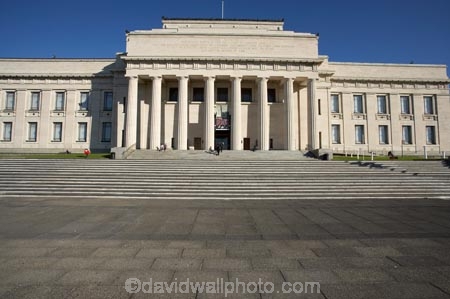 architecture;Auckland;Auckland-Domain;Auckland-Museum;Auckland-War-Memorial-Museum;building;buildings;column;columns;heritage;historic;historic-building;historic-buildings;historical;historical-building;historical-buildings;history;museum;museums;N.I.;N.Z.;New-Zealand;NI;North-Island;NZ;old;people;person;stair;stairs;step;steps;tradition;traditional;visitors