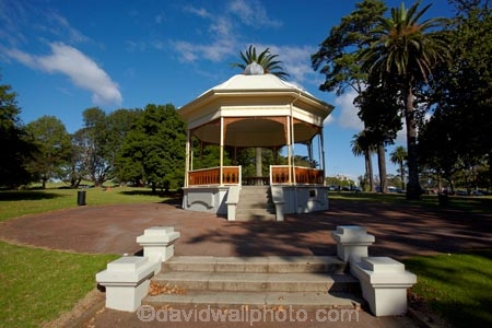 Auckland;Auckland-Domain;Band-rotunda;Band-rotundas;band-stand;band-stands;bandstand;bandstands;building;buildings;heritage;historic;historic-building;historic-buildings;historical;historical-building;historical-buildings;history;N.Z.;New-Zealand;North-Is.;North-Island;Nth-Is;NZ;old;rotunda;rotundas;The-Domain;tradition;traditional