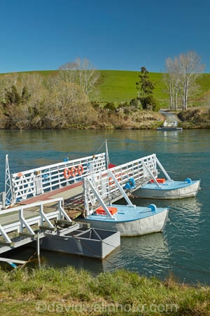 1896;Clutha-District;Clutha-Ferry;Clutha-Pontoon;Clutha-Punt;Clutha-River;ferry;heritage;historic;historic-place;historic-places;Historic-Tuapeka-Mouth-Ferry;historical;historical-place;historical-places;history;N.Z.;New-Zealand;NZ;old;Otago;pontoon;punt;river;rivers;S.I.;SI;South-Is;South-Island;South-Otago;Sth-Is;tradition;traditional;Tuapeka-Mouth;Tuapeka-Mouth-Ferry;Tuapeka-Mouth-Pontoon;Tuapeka-Mouth-Punt