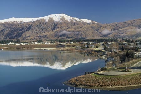 calm;calmness;kawarau-arm;lakes;mountain;mountains;peaceful;peacefulness;reflection;relflections;snow;still;stillness;tranquil;tranquility;winter
