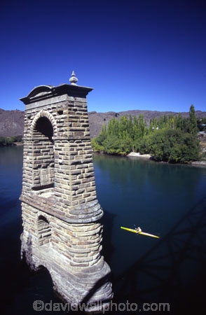river;rivers;bridge;bridges;support;ruin;reminder;historic;historical;surviving;kayaker;kayak;sea-kayak;canoe;boat;paddler;goldrush;gold-rush;goldfields;gold-fields