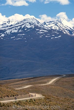 cycle;outdoors;outdoor;outside;biker;cyclist;recreation;mountains;bicycle;bicycles;bike;bikes;biking;cycling;excercise;excercising;race;racing;mountain;pedal;pedals;pedaling;healthy;road;roads;track;tracks;view;scenery;scenic
