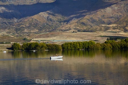 boat;boats;calm;Central-Otago;Clutha-Arm;fishing;lake;Lake-Dunstan;lakes;mountain;mountain-range;mountains;N.Z.;New-Zealand;NZ;Otago;Pisa-Mountain;Pisa-Range;placid;pleasure-boat;pleasure-boats;power-boat;power-boats;quiet;range;ranges;reflected;reflection;reflections;S.I.;serene;SI;smooth;South-Is;South-Is.;South-Island;Sth-Is;still;tranquil;water