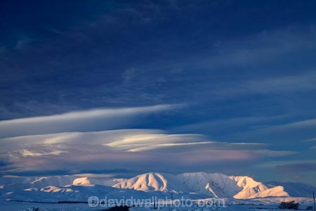 agricultural;agriculture;Altocumulus-lenticularis;Central-Otago;cloud;clouds;cold;Coldness;country;countryside;Daytime;Exterior;extreme-weather;farm;farming;farmland;farms;field;fields;freeze;freezing;Hawkdun-Ra;Hawkdun-Range;high-country;hill;hills;Ida-Ra;Ida-Range;Ida-Valley;Idaburn;Landscape;Landscapes;lens_shaped-cloud;lens_shaped-clouds;lenticular-cloud;lenticular-clouds;Maniototo;meadow;meadows;Mount-Ida;mountain;mountains;Mt-Ida;Mt.-Ida;N.Z.;natural;Nature;New-Zealand;NZ;Otago;Oturehua;Outdoor;Outdoors;Outside;paddock;paddocks;pasture;pastures;rural;S.I.;Scenic;Scenics;Season;Seasons;SI;snow;snowfall;snowy;snowy-hills;snowy-mountains;South-Is;South-Is.;South-Island;Sth-Is;weather;White;winter;Wintertime;wintery;wintry