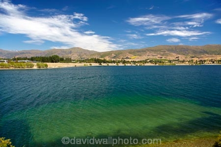 aqua-blue;Central-Otago;Cromwell;green;lake;Lake-Dunstan;lakes;N.Z.;New-Zealand;NZ;Otago;Pisa-Range;S.I.;SI;South-Is;South-Island;Southern-Lakes-Region;Sth-Is;teal