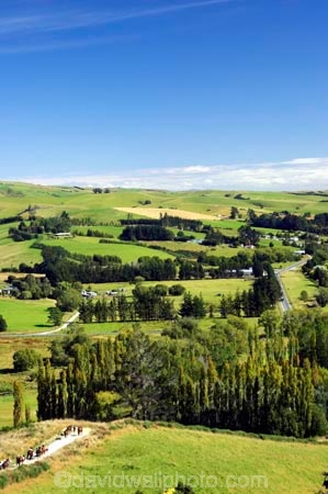 agricultural;agriculture;Cavalcade;country;countryside;crop;crops;farm;farming;farmland;farms;field;fields;horse;horse-Riders;horses;horticulture;Lawrence;meadow;meadows;New-Zealand;Otago;paddock;paddocks;pasture;pastures;rural;South-Island