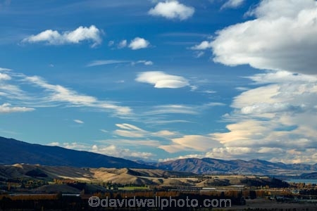 Altocumulus-lenticularis;blue-skies;blue-sky;Central-Otago;cloud;clouds;Cromwell;lens_shaped-cloud;lens_shaped-clouds;lenticular-cloud;lenticular-clouds;N.Z.;New-Zealand;NZ;Otago;Pisa-Range;S.I.;SI;skies;sky;South-Island;Sth-Is;Sth-Is.