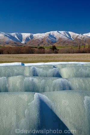 agricultural;agriculture;alp;alpine;alps;altitude;Aotearoa;Central-Otago;circular;cold;Coldness;country;countryside;extreme-weather;farm;farming;farmland;farms;field;fields;freeze;freezing;hay;hay-bale;hay-bales;high-altitude;Kakanui-Mountains;Kakanui-Mtns;Kyeburn;Maniototo;meadow;meadows;mount;mountain;mountain-peak;mountainous;mountains;mountainside;mt;N.Z.;New-Zealand;NZ;Otago;outdoor;outdoors;outside;paddock;paddocks;pasture;pastures;peak;peaks;Ranfurly;range;ranges;round;round-hay-bale;rural;S.I.;Scenic;Scenics;Season;Seasons;SI;snow;snow-capped;snow_capped;snowcapped;snowy;South-Is;South-Is.;South-Island;Sth-Is;straw;weather;White;winter;winter-feed;Wintertime;wintery;wintry