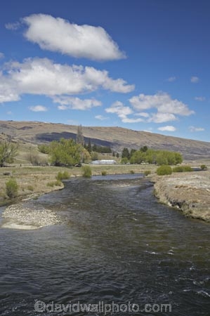 clean;clear;N.Z.;Nevis-River;Nevis-Valley;New-Zealand;NZ;Otago;remote;river;rivers;S.I.;SI;South-Island;water