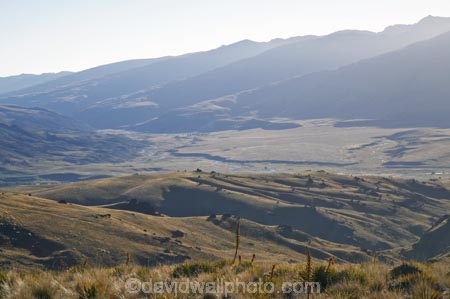 back-country;backcountry;Central-Otago;high-altitude;high-country;highcountry;highlands;N.Z.;Nevis-Valley;New-Zealand;NZ;Otago;remote;remoteness;S.I.;SI;South-Island;tussock;tussock-grass;tussocks;uplands