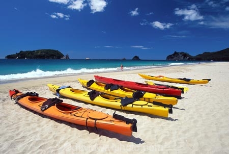 adventure;color;colorful;colour;colourful;holiday;hot;red;sand;sunny;tourism;tourist;water;yellow