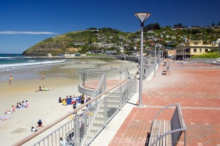 bathe;bather;bathers;bathing;beach;beaches;coast;coastal;coastline;coastlines;coasts;Dunedin;excitement;exciting;freedom;hot;leisure;N.Z.;New-Zealand;NZ;ocean;oceans;Otago;people;person;persons;play;playing;recreation;relax;relaxing;S.I.;Saint-Clair-Beach;sand;sand-sandy;sandy;sea;seas;shore;shoreline;shorelines;shores;SI;South-Is.;South-Island;sport;St-Clair-Beach;St.-Clair-Beach;summer;sun-bake;sun-baking;sun_bathe;sun_bather;sun_bathers;sun_bathing;sunbathe;sunbather;sunbathers;sunbathing;surf;surf-beach;swim;swimmer;swimmers;swimming;The-Esplanade;tourism;travel;water;wave;waves;wet;yellow-sand