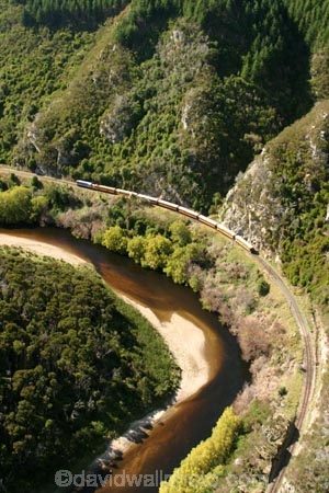 train;trains;carriage;carriages;historic;historical;high;yellow;steel;rail;excursion;tourism;transport;travel;rail;taieri-gorge-train;taieri-river;taieri-gorge;travel;dunedin;south-island;new-zealand