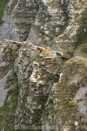 train;trains;carriage;carriages;historic;historical;high;yellow;steel;rail;excursion;tourism;transport;travel;rail;taieri-gorge-train;taieri-river;taieri-gorge;travel;the-notches;dunedin;south-island;new-zealand
