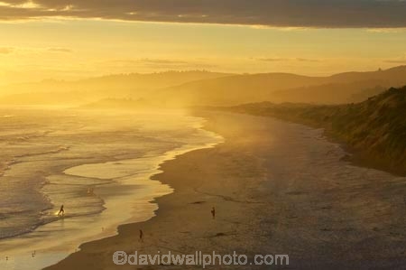 beach;beaches;Blackhead;Blackhead-Beach;coast;coastal;coastline;coastlines;coasts;Dunedin;dusk;evening;N.Z.;New-Zealand;nightfall;NZ;Ocean;ocean-spray;Oceans;Otago;Pacific-Ocean;people;person;S.I.;sand;sea;sea-mist;sea-spray;seamist;seaspray;shore;shoreline;shorelines;shores;SI;sky;South-Island;sunset;sunsets;twilight;Waldronville