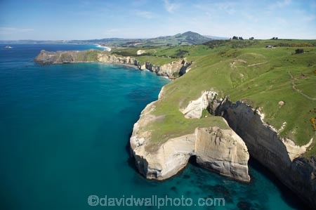 aerial;aerial-photo;aerial-photograph;aerial-photographs;aerial-photography;aerial-photos;aerial-view;aerial-views;aerials;bluff;bluffs;cliff;cliffs;coast;coastal;coastal-erosion;coastline;coastlines;coasts;Dunedin;N.Z.;New-Zealand;NZ;ocean;oceans;Otago;Pacific-Ocean;S.I.;sandstone;sea;seas;shore;shoreline;shorelines;shores;SI;South-Is.;South-Island;steep;water
