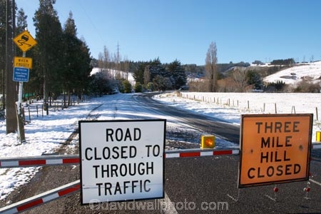 bend;bends;centre-line;centre-lines;centre_line;centre_lines;centreline;centrelines;closed;cold;corner;corners;danger;dangerous;driving;freeze;freezing;frosty;highway;highways;ice;icy;open-road;open-roads;road;road-closed;road-trip;roads;season;seasonal;seasons;sign;signs;slippery;slippy;snow;snowing;snowy;transport;transportation;travel;traveling;travelling;trip;warn;warning;white;winter
