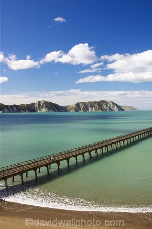 beach;beaches;coast;coastal;coastline;east-coast;Eastland;historic;historical;jetties;jetty;new-zealand;New-Zealands-longest-pier;north-is.;north-island;ocean;pacific;pier;piers;sea;shore;shoreline;te-karaka-point;tolaga;Tolaga-Bay;tologa;waves;wharf;wharfs;wharves