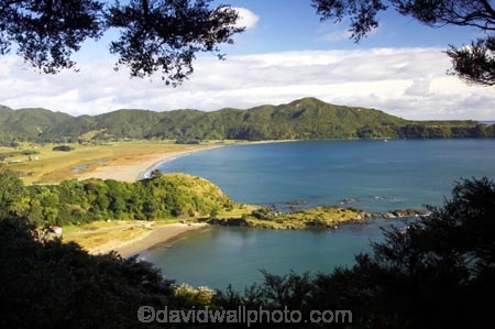 bay;bays;beach;beaches;coast;coastal;coastline;east-cape;east-coast;Eastland;hicks-bay;Hicks-Bay;new-zealand;north-is.;north-island;ocean;oceans;Onepoto-Bay;sand;sandy;sea;shore;shoreline;surf;wave;waves