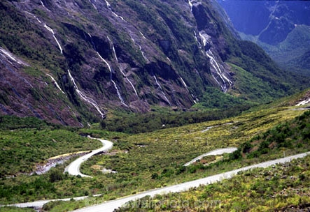 beautiful;beauty;cleddau-canyon;fiordland-national-park;glacial-valley;majestic;middle-earth;mountain;mountains;natural;nature;roads;scene;scenic;south-west;southland;te-wahipounamu-south_west-new-zealand-world-hertitage-area;transport;valleys