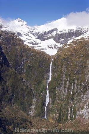 aerial;aerials;Arthur-Valley;bluff;bluffs;cascade;cascades;cliff;cliffs;creek;creeks;falls;Fiordland-National-Park;frozen;glacial-valley;great-walk;great-walks;lake;lake-quill;lakes;milford-track;natural;nature;New-Zealand;scene;scenic;South-Island;south_west-New-Zealand-World-He;stream;streams;Sutherland-Falls;te-wahipounamu;water;water-fall;water-falls;waterfall;waterfalls;wet