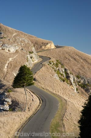 Hawkes-Bay;hill;hills;N.I.;N.Z.;New-Zealand;NI;North-Island;NZ;road;roads;steep;Te-Mata-Peak