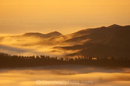 break-of-day;cloud;clouds;cloudy;dawn;dawning;daybreak;first-light;fog;foggy;fogs;Hawkes-Bay;mist;mists;misty;morning;N.I.;N.Z.;New-Zealand;NI;North-Island;NZ;orange;sunrise;sunrises;sunup;Te-Mata-Peak;view;views