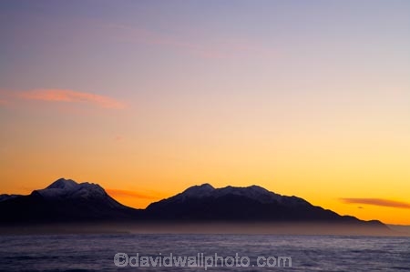 break-of-day;coast;coastal;coastline;coastlines;coasts;dawn;dawning;daybreak;first-light;foreshore;Kaikoura;Kaikoura-Coast;Kaikoura-Range;Kaikoura-Ranges;Marlborough;morning;mountain;mountains;N.Z.;New-Zealand;NZ;ocean;orange;Pacific-Ocean;range;ranges;S.I.;sea;season;seasonal;seasons;Seaward-Kaikoura-Range;Seaward-Kaikoura-Ranges;shore;shoreline;shorelines;shores;SI;snow;South-Is;South-Island;sunrise;sunrises;sunup;twilight;water;winter;wintery