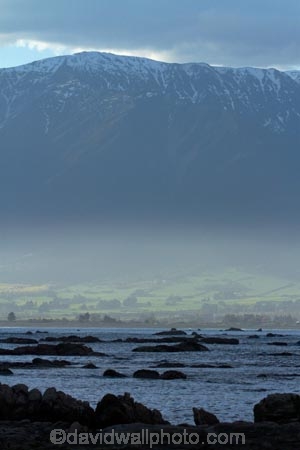 coast;coastal;coastline;coastlines;coasts;Kaikoura;Kaikoura-Coast;Kaikoura-Range;Kaikoura-Ranges;Marlborough;New-Zealand;NZ;ocean;oceans;Pacific-Ocean;S.I.;sea;seas;Seaward-Kaikoura-Range;Seaward-Kaikoura-Ranges;shore;shoreline;shorelines;shores;snow;snow-capped;snowy;South-Is;South-Island;Sth-Is;water