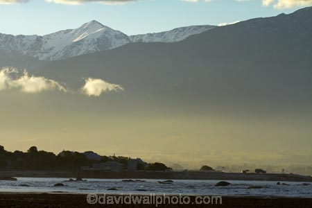 cloud;clouds;coast;coastal;coastline;coastlines;coasts;Kaikoura;Kaikoura-Coast;Kaikoura-Range;Kaikoura-Ranges;Marlborough;New-Zealand;NZ;ocean;oceans;Pacific-Ocean;S.I.;sea;seas;Seaward-Kaikoura-Range;Seaward-Kaikoura-Ranges;shore;shoreline;shorelines;shores;snow;snow-capped;snowy;South-Is;South-Island;Sth-Is;water