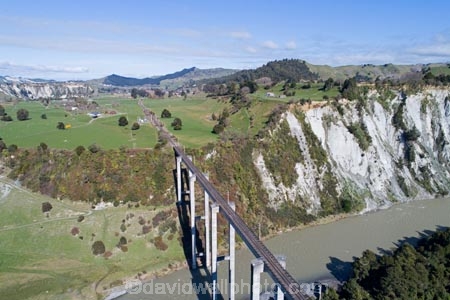 aerial;aerial-image;aerial-images;aerial-photo;aerial-photograph;aerial-photographs;aerial-photography;aerial-photos;aerial-view;aerial-views;aerials;agricultural;agriculture;bridge;bridges;cliff;cliffs;country;countryside;farm;farming;farmland;farms;field;fields;infrastructure;Main-Trunk-Line;Mangaweka;Mangaweka-Rail-Viaduct;Mangaweka-Railway-Viaduct;Mangaweka-Viaduct;meadow;meadows;N.I.;N.Z.;New-Zealand;NI;NIMT;North-Is;North-Island;North-Island-Main-Trunk;Nth-Is;NZ;paddock;paddocks;pasture;pastures;rail-bridge;rail-bridges;rail-line;rail-lines;rail-track;rail-tracks;railroad;railroads;railway;railway-bridge;railway-bridges;railway-line;railway-lines;railway-track;railway-tracks;Railway-Viaduct;railways;Rangitikei;Rangitikei-District;Rangitikei-Region;Rangitikei-River;river;rivers;rural;track;tracks;train-track;train-tracks;transport;transportation;white-cliff;white-cliffs