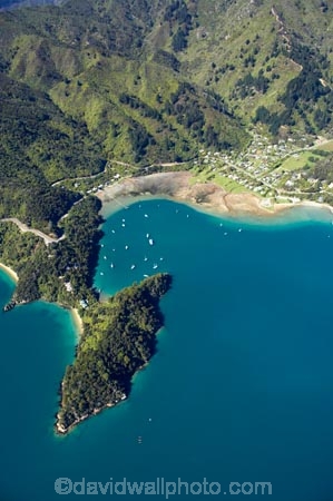 s-bend;s-bends;aerial;aerials;bay;bays;beautiful;beauty;bend;bends;bush;coast;coastal;coastline;coastlines;coasts;corner;corners;cove;coves;driving;endemic;forest;forests;green;grove-arm;inlet;inlets;marlborough;Marlborough-Sounds;native;native-bush;natives;natural;nature;new-zealand;Ngakuta-Bay;nz;open-road;open-roads;picton;Queen-Charlotte-Drive;queen-charlotte-sound;Queens-Charlotte-Drive;road;road-trip;roads;s-bend;s-bends;scene;scenic;sea;shore;shoreline;shorelines;shores;sound;sounds;south-island;transport;transportation;travel;traveling;travelling;tree;trees;trip;water;woods