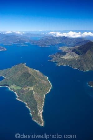 aerial;aerials;apuau-channel;bay;bays;coast;coastal;coastline;coastlines;coasts;cove;coves;inlet;inlets;marlborough;Marlborough-Sounds;maude-island;new-zealand;nz;sea;shore;shoreline;shorelines;shores;sound;sounds;south-island;tawhitinui-reach;te-hoiere;water