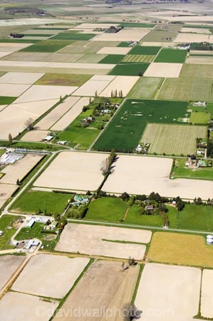 aerial;aerials;agricultural;agriculture;blenheim;country;countryside;crop;crops;cultivate;cultivation;farm;farming;farmland;farms;field;fields;horticulture;marlborough;meadow;meadows;n.z.;New-Zealand;nz;paddock;paddocks;pasture;pastures;rural;South-Island