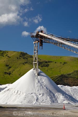 aerial-conveyer;blue;calm;conveyer;conveyer-belts;conveyers;food;industrial;industry;Lake-Grassmere;Lake-Grassmere-Salt-Works;Lake-Grassmere-Saltworks;Marlborough;N.Z.;New-Zealand;NZ;S.I.;salt;salt-factories;salt-factory;salt-mountains;salt-pile;salt-piles;salt-stacks;salt-stockpiles;Salt-Works;saltworks;SI;Sodium-chloride;South-Is;South-Island;Sth-Is;still;stockpile;stockpiles;white