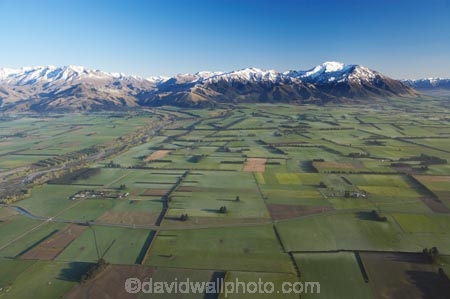 aerial;aerials;agricultural;agriculture;alp;alpine;alps;altitude;canterbury;Canterbury-Plains;cold;country;countryside;crop;crops;farm;farming;farmland;farms;field;fields;freeze;frost;frostry;frosts;high-altitude;horticulture;main-divide;meadow;meadows;Methven;mount;mountain;mountain-peak;mountainous;mountains;mountainside;mt;mt.;New-Zealand;paddock;paddocks;pasture;pastures;peak;peaks;peneplain;plain;plains;range;ranges;rural;shelter-belt;shelter-belts;shelter_belt;shelter_belts;shelterbelt;shelterbelts;snow;snow-capped;snow_capped;snowcapped;snowy;South-Island;Southern-Alps;sub_zero;summit;summits;wind-break;wind-breaks;wind_break;wind_breaks;windbreak;windbreaks