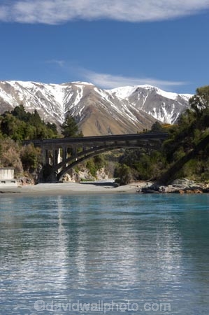 alp;alpine;alps;altitude;canterbury;high-altitude;main-divide;mount;mount-hutt;mountain;mountain-peak;mountainous;mountains;mountainside;mt;mt-hutt;mt.;mt.-hutt;New-Zealand;peak;peaks;rakaia-gorge;Rakaia-River;range;ranges;river;rivers;snow;snow-capped;snow_capped;snowcapped;snowy;South-Island;southern-alps;summit;summits