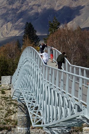 Aotearoa;bridge;bridges;Canterbury;foot-bridge;foot-bridges;footbridge;footbridges;lake;Lake-Tekapo;Lake-Tekapo-outlet;lakes;Mackenzie-Country;Mackenzie-District;Mackenzie-Region;N.Z.;New-Zealand;NZ;pedestrian-bridge;pedestrian-bridges;people;person;South-Canterbury;South-Is;South-Island;Sth-Is;Tekapo;Tekapo-outlet;tourism;tourist;tourists