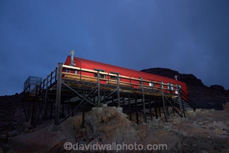 alpine;alpine-huts;aoraki;Aoraki-Mount-Cook-N.P.;Aoraki-Mount-Cook-National-Park;Aoraki-Mount-Cook-NP;Aoraki-N.P.;Aoraki-National-Park;Aoraki-NP;apline-hut;cabin;cabins;Canterbury;cook;dusk;evening;hiking-hut;hut;huts;island;Mackenzie-Country;Mackenzie-District;Mackenzie-Region;mount;Mount-Cook-N.P.;Mount-Cook-National-Park;Mount-Cook-NP;mountain;mountain-hut;mountain-huts;mountains;Mt-Cook-N.P.;Mt-Cook-National-Park;Mt-Cook-NP;mueller;mueller-hut;N.Z.;national;National-parks;new;new-zealand;night;NZ;park;range;S.I.;sealy;sealy-range;shelter;south;South-Is;South-Island;Southern-Alps;Sth-Is;tramping-hut;w3a2648;zealand
