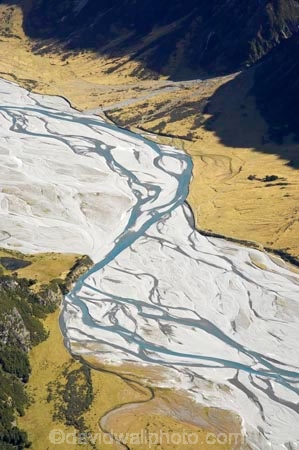 s-bend;aerial;aerial-photo;aerial-photography;aerial-photos;aerials;bend;bends;bendy;braided-river;braided-rivers;Canterbury;creek;creeks;Hopkins-River;Hopkins-Valley;Lake-Ohau;Mackenzie-Country;meander;meandering;meandering-river;meandering-rivers;N.Z.;New-Zealand;North-Otago;NZ;Otago;river;rivers;s-bend;South-Canterbury;South-Island;stream;streams;turn;turns;twist;twists;twisty;valley;valleys;Waitaki-District;winding
