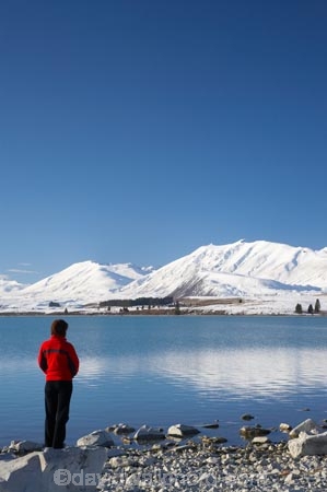 altitude;calm;Canterbury;cold;female;freeze;freezing;high-altitude;Lake-Tekapo;Mackenzie-Country;mount;mountain;mountain-peak;mountainous;mountains;mountainside;mt;mt.;N.Z.;New-Zealand;NZ;peak;peaks;people;person;placid;quiet;range;ranges;reflection;reflections;rock;rocks;S.I.;season;seasonal;seasons;serene;shore;shoreline;shorelines;SI;smooth;snow;snow-capped;snow_capped;snowcapped;snowy;South-Canterbury;South-Is;South-Island;still;summit;summits;Tekapo;tranquil;Two-Thumb-Range;water;white;winter;wintery;woman;women