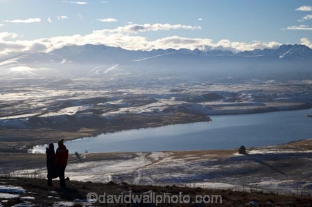 altitude;Canterbury;cold;couple;couples;freeze;freezing;high-altitude;lake;Lake-Alexandrina;lakes;Mackenzie-Country;mount;Mount-John;mountain;mountain-peak;mountainous;mountains;mountainside;mt;Mt-John;mt.;Mt.-John;N.Z.;New-Zealand;NZ;peak;peaks;people;person;range;ranges;S.I.;season;seasonal;seasons;SI;snow;snow-capped;snow_capped;snowcapped;snowy;South-Canterbury;South-Is;South-Island;summit;summits;Tekapo;white;winter;wintery