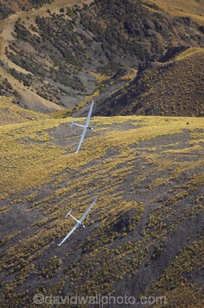 aerial;aerial-photo;aerial-photography;aerial-photos;aerials;air-to-air;aviate;aviation;aviator;aviators;bank;banking;cuthbert-range;flies;fly;flying;glide;glider;gliders;glides;gliding;N.Z.;New-Zealand;New-Zealand-Gliding-Grand-Prix;North-Otago;NZ;NZ-Gliding-Grand-Prix-2006;Omarama;S.I.;sail-plane;sail-planes;sail-planing;sail_plane;sail_planes;sail_planing;sailplane;Sailplane-Grand-Prix;sailplanes;sailplaning;SI;soar;soaring;South-Island;thermal;thermaling;thermalling;thermals;turn;turning;turns;tussock;tussocks;Waitaki-District;wing;wings