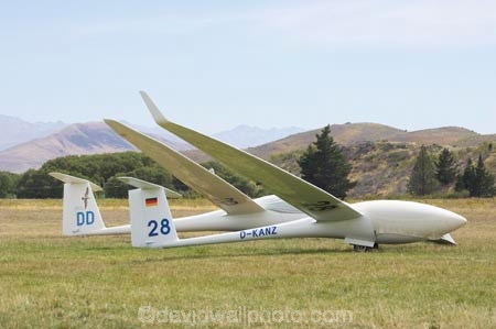 _B1A1853;aviate;aviation;aviator;aviators;flies;fly;flying;glide;glider;gliders;glides;gliding;n.z.;new-zealand;New-Zealand-Gliding-Grand-Prix;north-otago;nz;omarama;Otago;S.I.;sail-plane;sail-planes;sail-planing;sailplane;sail_plane;sailplanes;sail_planes;sailplaning;sail_planing;SI;south-island;Waitaki-District;waitaki-valley;wing;wings